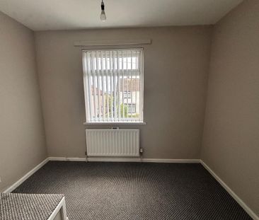 43 Glenkeen Drive, Greenisland, Carrickfergus, BT38 8XQ - Photo 4