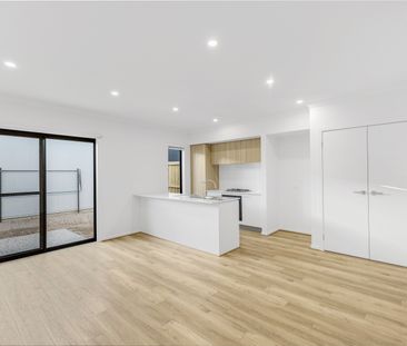10 Creations Walk, Wyndham Vale VIC 3024 - Townhouse For Rent | Domain - Photo 6
