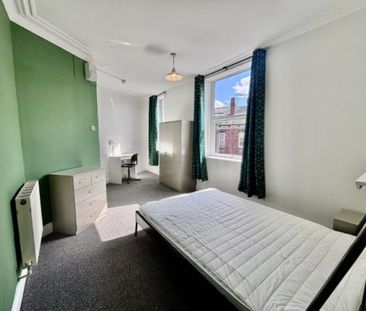 Aberdeen Walk (Room 5), Armley, Leeds - Photo 4
