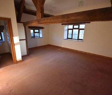 3 bedroom detached house to rent - Photo 2