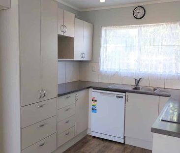 Sunny Three-Bedroom Family Home - Photo 1