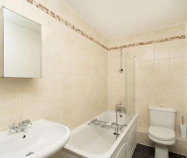 Riverside West, Smugglers Way, SW18 - Photo 4