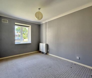 1 bedroom ground floor flat to rent - Photo 2