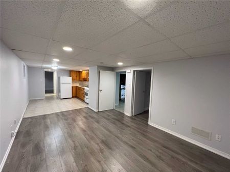 For Lease - 947 Oklahoma Drive Unit# Lower, Pickering, Ontario - Photo 3