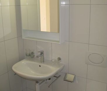 Wohnung mit grossem Balkon und eigenem ökologischen Strom - Photo 5