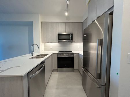 For Lease - 15 Watergarden Drive Unit# 2002, Mississauga, Ontario - Photo 4