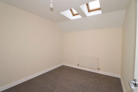 Apartment in Dalton Court, Off London Road - Photo 5