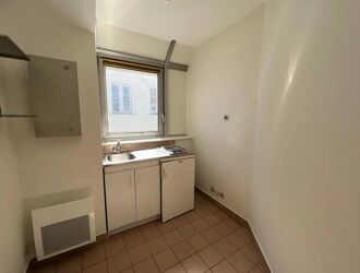 Location Appartement 2 pièces 47 m2 à Nantes - Photo 2