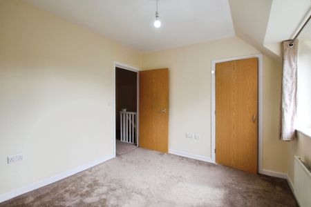 4 bed town house to rent in Academy Place, Isleworth, TW7 - Photo 2
