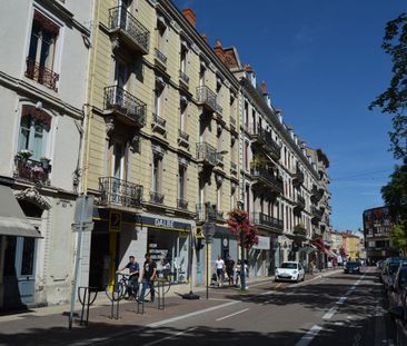 Location Appartement 4 pièces 82m² ROANNE 42300 - Photo 5
