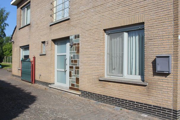 Instapklare woning met 3 slaapkamers en grote tuin - Photo 1