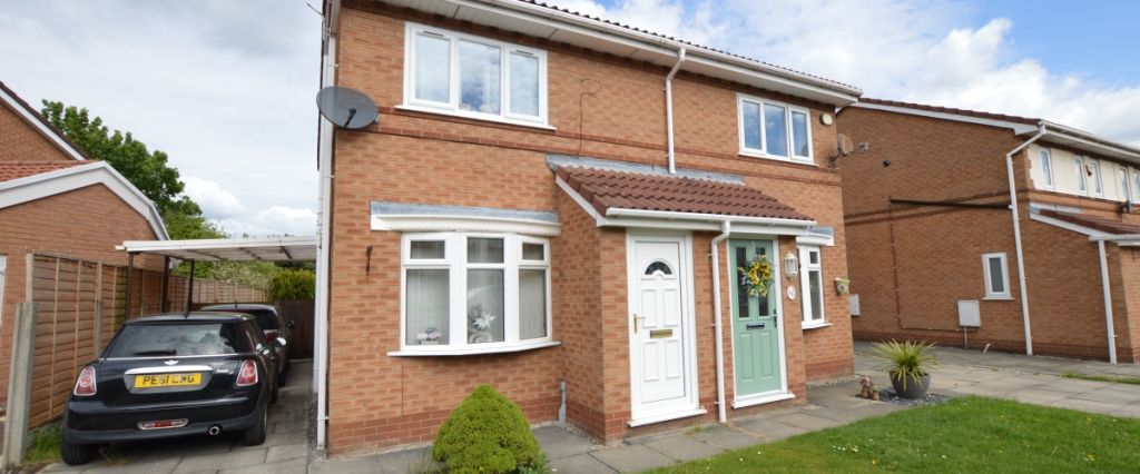 2 Bedroom Semi-Detached House - Photo 1
