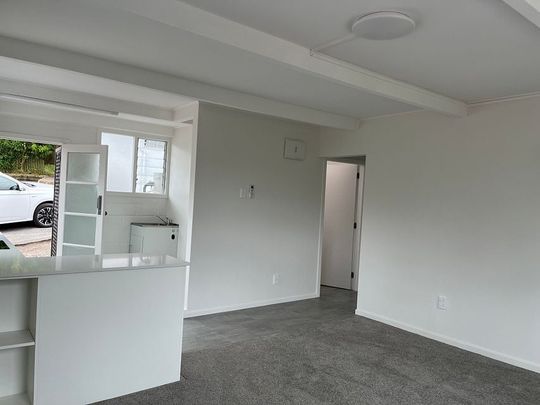 Ready. Fully renovated, handy for motorway. - Photo 1