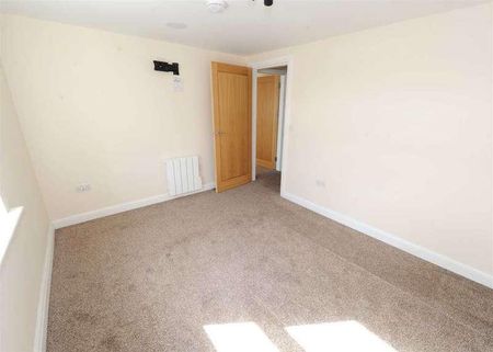 Liverpool Road, Irlam, M44 - Photo 4