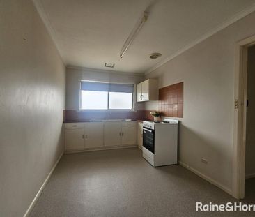 1/75 Fox Street, St Albans, Vic 3021 - Photo 5