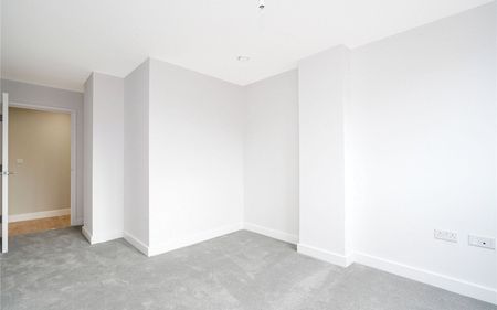 Landmark Court, 30 Queens Road, Weybridge, Surrey, KT13 - Photo 5