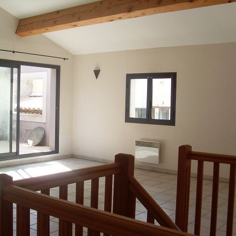 Location Appartement 3 pièces 75m² ISTRES 13800 - Photo 1