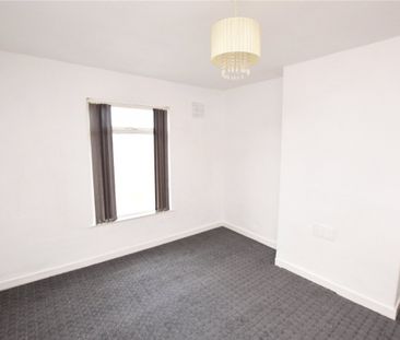 Barkly Parade, Beeston, Leeds, West Yorkshire, LS11 - Photo 6