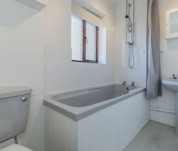 Farmington Drive, Witney - Photo 5