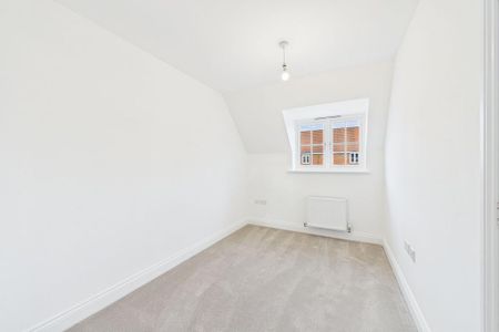 2 bedroom coach house to rent - Photo 3