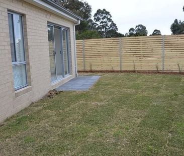 14 Denistoun Crescent Cranbourne VIC - Photo 2