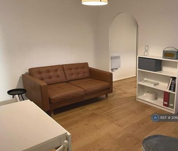 1 bedroom flat to rent - Photo 6