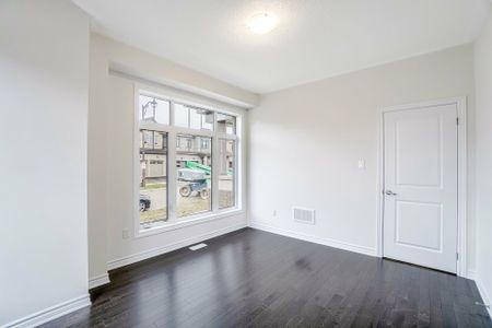 For Lease - 17 SPINLAND Street, Caledon, Ontario - Photo 4