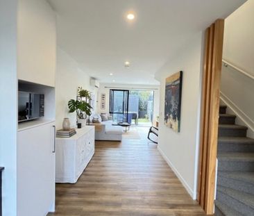 Modern 2-Bedroom Home in Glen Innes – Convenient & Low Maintenance - Photo 2