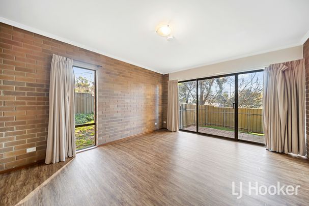9/2 Buik Place, Belconnen ACT - Photo 1
