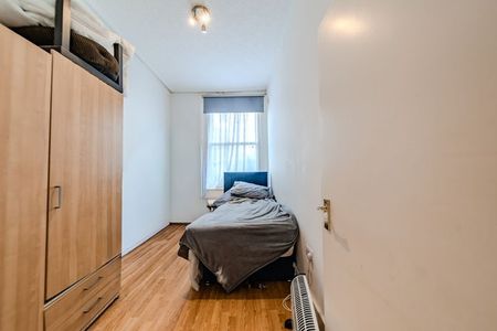 1 Bed Flat, Oriental Place, BN1 - Photo 5