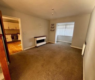 Rowan Road, Northwich, Weaverham - Photo 2