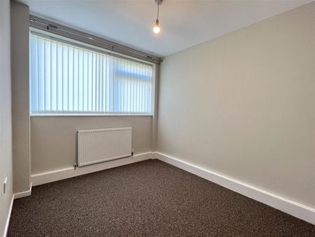 Garrick Close, Coventry - Photo 2