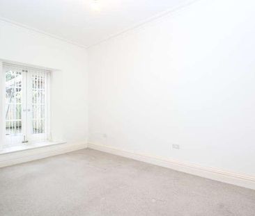 Upper Kewstoke Road, BS23 - Photo 2