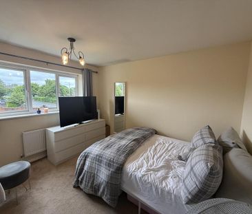 3 bedroom detached house to rent - Photo 2