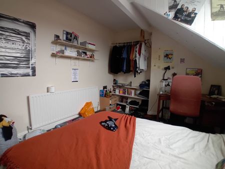 6 Bed - 21 Manor Terrace, Headingley, Leeds - LS6 1BU - Student - Photo 4