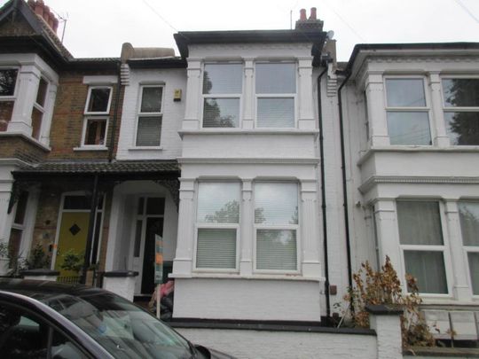 5 bedroom terraced house to rent - Photo 1