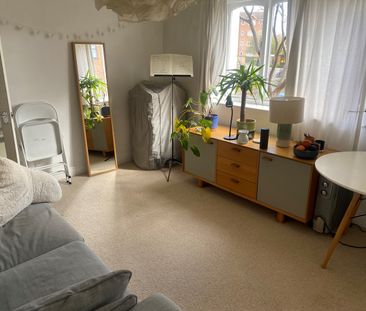 Studio Flat, John Williams Close, SE14 - Photo 6