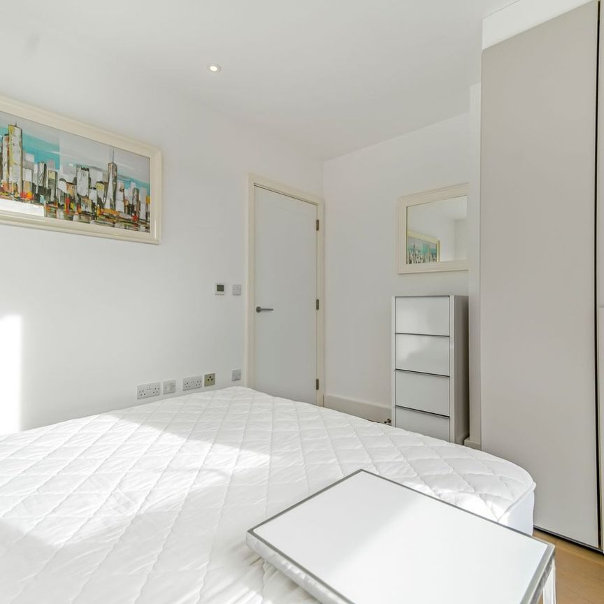 Stewarts Road, London, SW8 - Photo 1