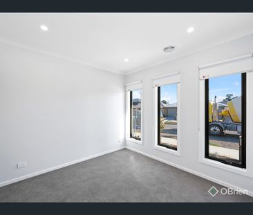 63 Langer Circuit, Cranbourne, Vic 3977 - Photo 6