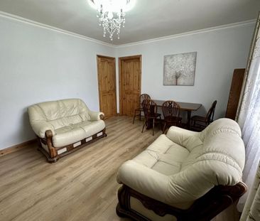 Wykebeck Avenue - Photo 1