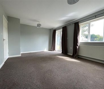 3 bedroom end of terrace house to rent - Photo 3