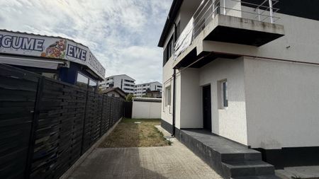 Vila individuala superba de inchiriat, 147 mp, 250 mp teren - Photo 2