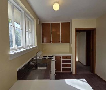 Spacious, Sunny & Super Tidy – A Hidden Gem in St Albans - Photo 2