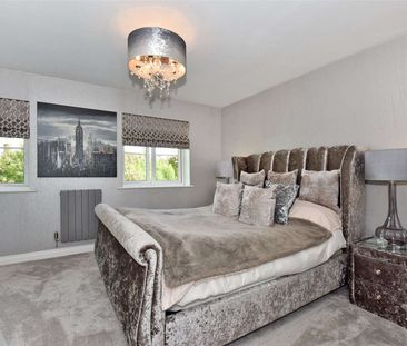 A beautifully finished town house newly available to the rental mar... - Photo 2