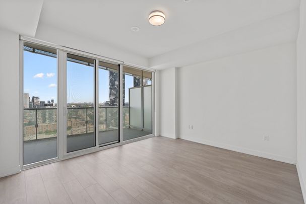 For Lease - 15 Queens Quay Unit# 3305, Toronto, Ontario - Photo 1