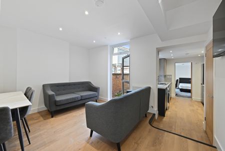 5 Bed Student Accommodation - Photo 3