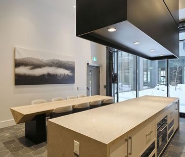 For Lease - 2450 Old Bronte Road Unit# 326, Oakville, Ontario - Photo 2