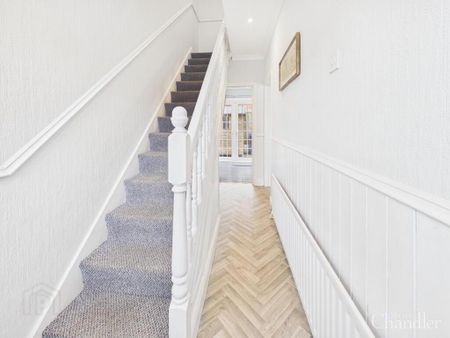 40 Dunraven Park, Belfast, BT5 6BS - Photo 2