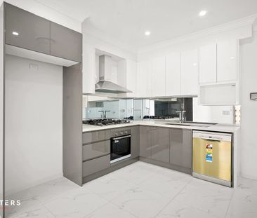 3-Bedroom Luxury Home in Prime Girraween - Photo 5