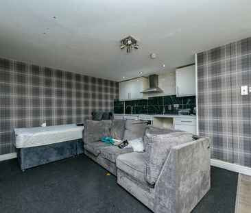 BASEMENT FLAT 238 DEWSBURY ROAD BEESTON LEEDS LS11 6ER - Photo 2